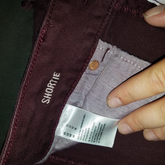 Shorts - Picture 3 of 3